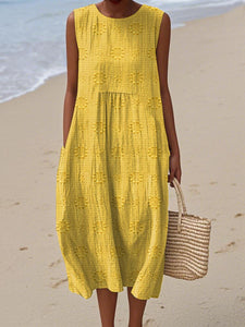 Dress | Sleeveless Design, Practical Pockets 2