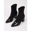 Chunky heel and stretch shaft of the ankle boot
